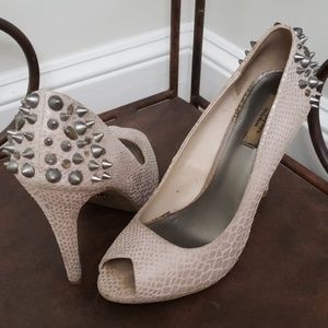 Simply Vera by Vera Wang snake skin & studs pumps